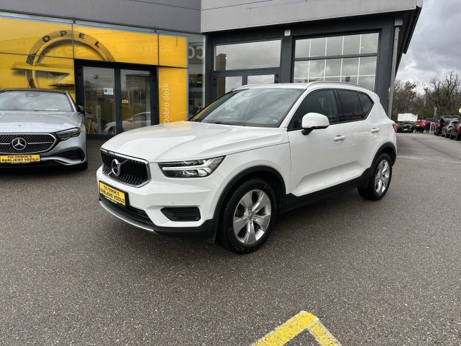 Volvo XC40 D3 Momentum Pro, 150ks, LED svjetla, kamera, jamstvo 1.g.