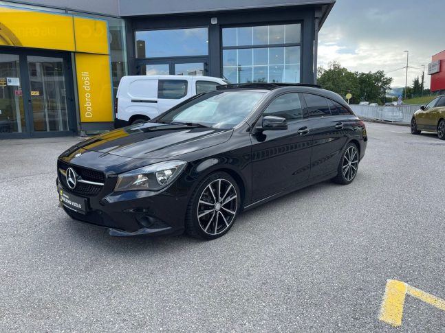 Mercedes-Benz CLA Shooting Brake 200 Automatik, panorama, koža,jamstvo